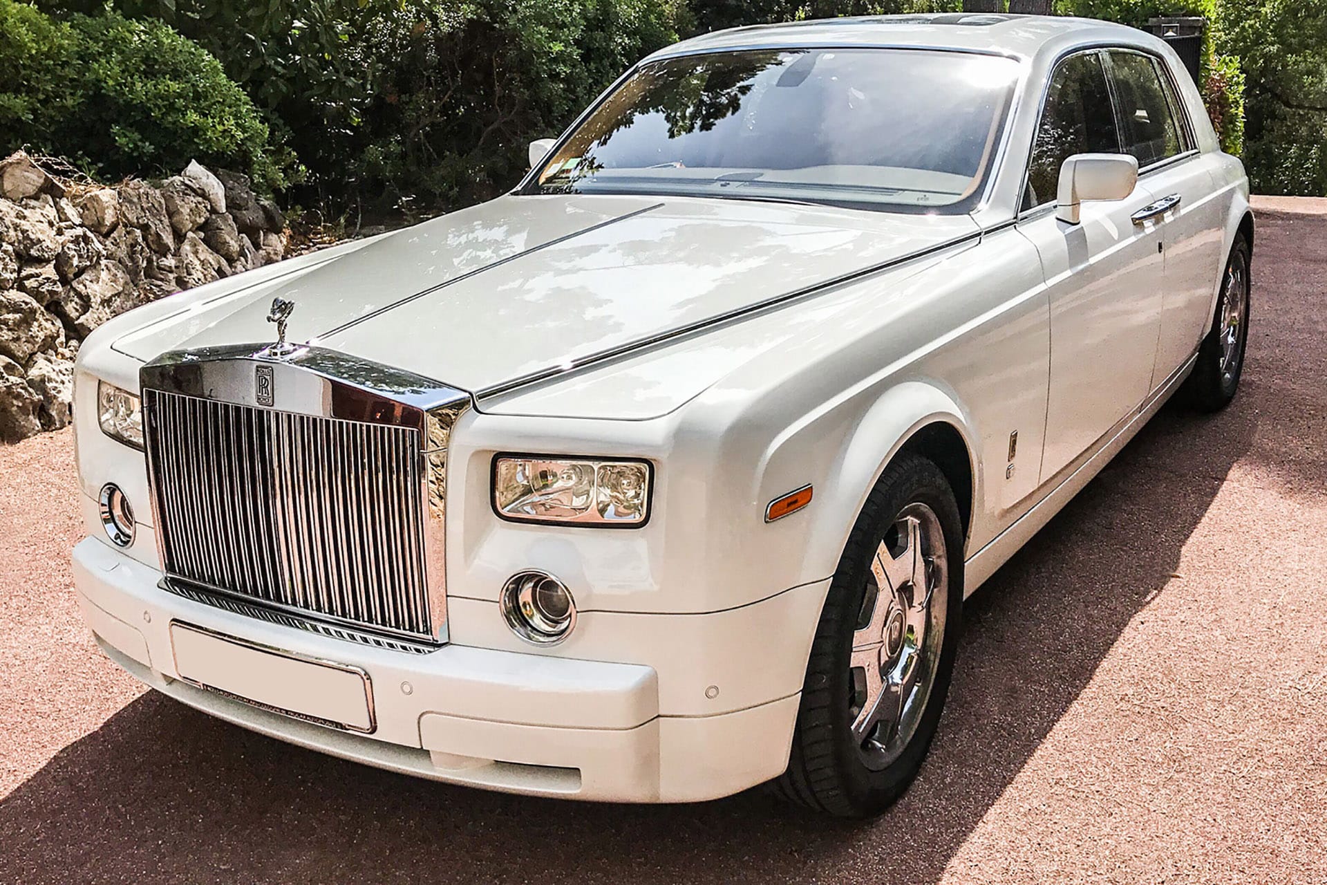 La Rolls Royce Phantom et son toit étoilé